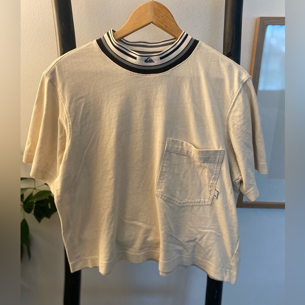 Vintage: Quiksilver Boxy Crop Tshirt size small